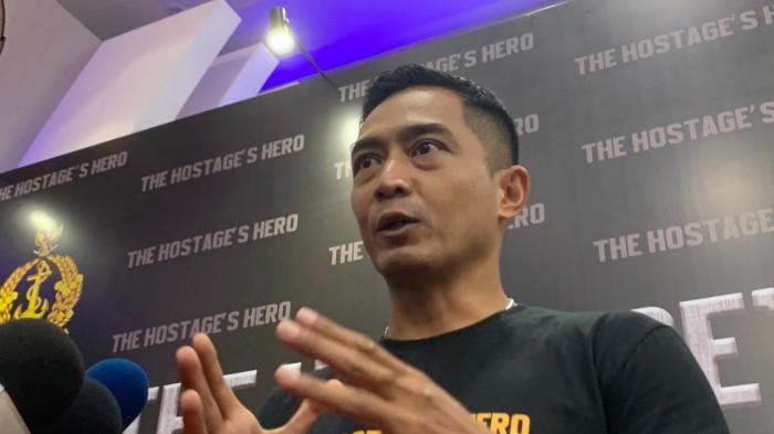 Yama Carlos Bangga Syuting di Kapal Legendaris KRI Dewaruci dalam Film The Hostage’s Hero