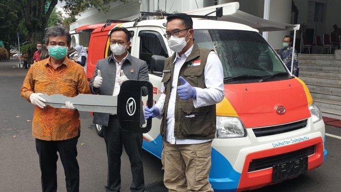 Daihatsu Donasikan Dua Unit Gran Max Mobile Clinic ke Pemprov Jawa Barat