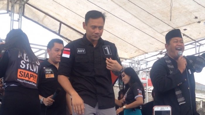 Warga Penggilingan Minta Dijelaskan Keunggulan KJP dan KJS Versi Agus Yudhoyono