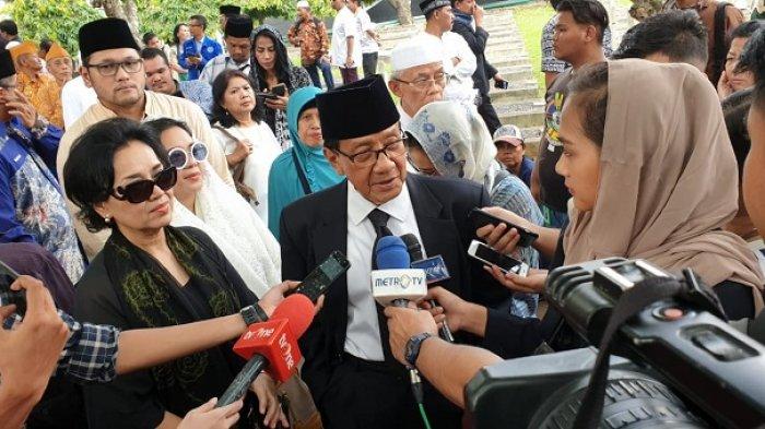 Politikus Senior Partai Golkar Akbar Tanjung 