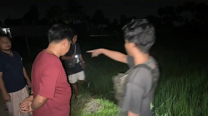 BEGAL DI GRESIK - Suasana di lokasi kejadian Desa Hendrosari, Kecamatan Menganti, Kabupaten Gresik, Jawa Timur, Rabu (20/5/2026) malam.