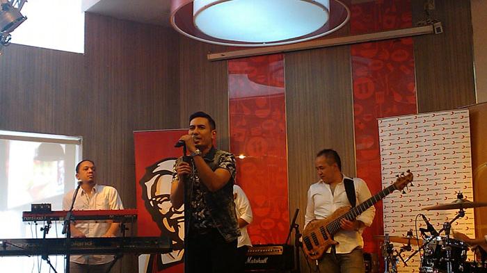 Rio Febrian Takjub Bisa Bikin 8 Lagu Selama 2 Minggu di Swedia