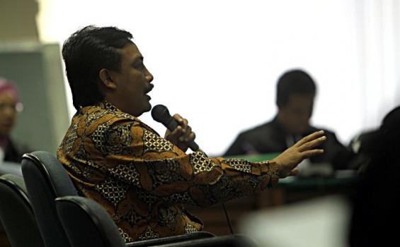 Menpora Andi Mallarangeng Bantah Terima Uang Hambalang