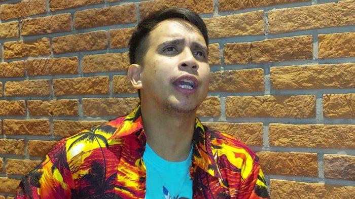 Andovi Da Lopez jelaslan soal kontennya yang sempat ramai di media sosial, ditemui di kawasan Senayan Jakarta Pusat, Rabu (5/6/2024).
 