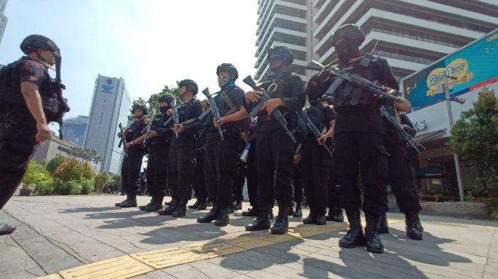 Meski Situasi Mulai Kondusif, Polisi Masih Terus Jaga Gedung Bawaslu