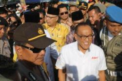 Aburizal Bakrie Turun Gunung Kampanyekan Pasangan Suka