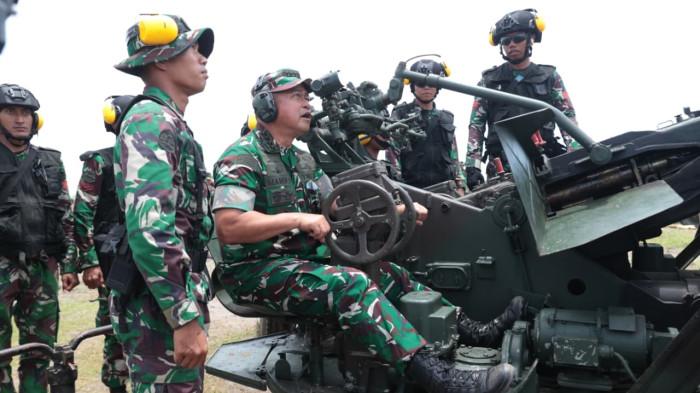 Jenderal Maruli Uji Coba Tembakkan Senjata Berat Artileri Pertahanan Udara di Kebumen Jawa Tengah