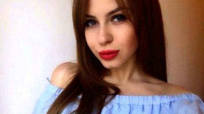 Butuh Biaya Kuliah ke Luar Negeri, Gadis Cantik Ini Lelang Keperawanannya