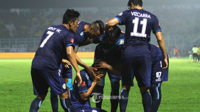 Arema Cronus Cari Pelatih Baru