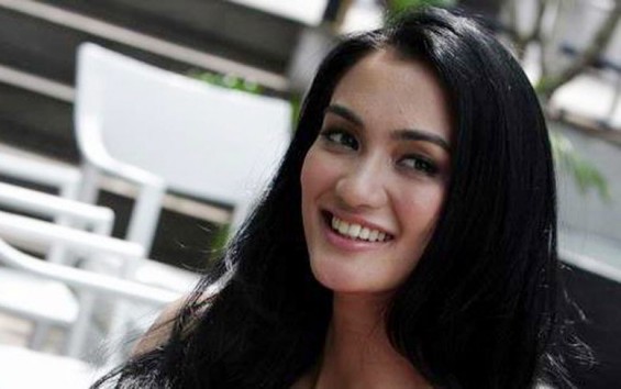 Atiqah Hasiholan: Ibuku Koki yang Hebat