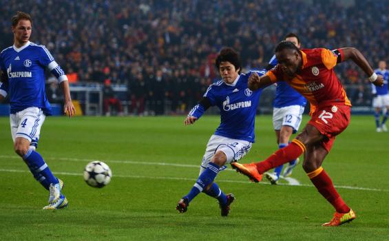 Atsuto Uchida Incar Klub Liga Premier