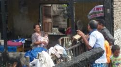 Bayi Sembilan Bulan Nyaris Jadi Korban Saat Tiga Rumah di Lorong Metro Terbakar