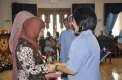 Ketua Umum PIA Pusat Beri Bantuan Korban Fokker Halim