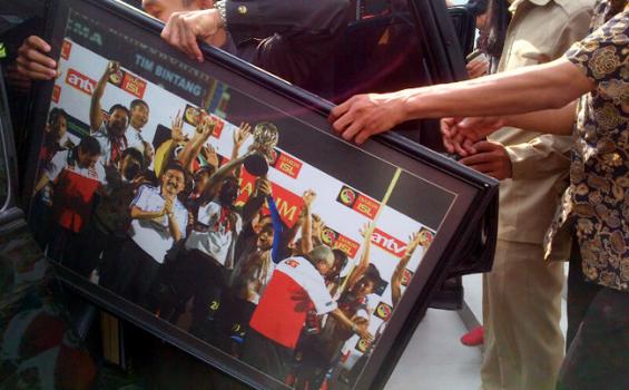 Jamuan Sate Menemani Kesibukan Keluarga Andi Mallarangeng