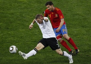 Spanyol Dikte Jerman di Babak I