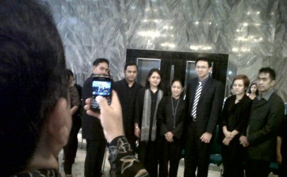 Ahok Jadi Selebritis di Tempat Persemayaman Subagyo