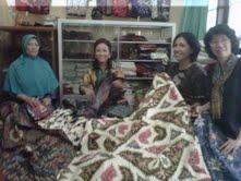 Perajin Batik Sidoarjo Didorong Ikuti Tren Dunia