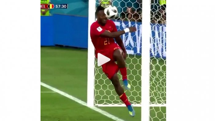 Momen-Momen Lucu yang Terjadi di Piala Dunia 2018: Gebok Wajah Sendiri Hingga Legenda yang Tertidur
