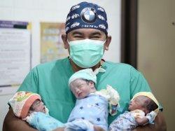 Salimah Bahagia Melahirkan Bayi Kembar Tiga Laki-laki Semua
