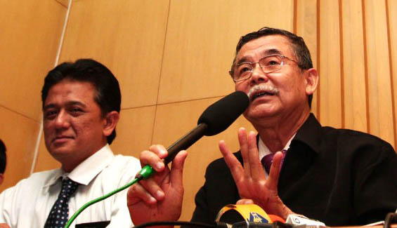 ICW Sepakat Deponeering Bibit-Chandra Bukan Hadiah