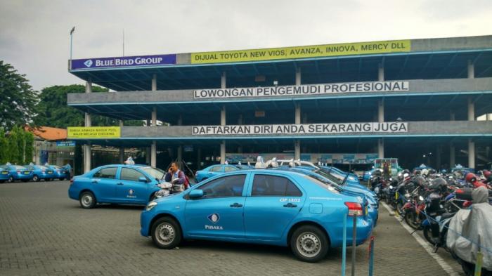 Blue Bird Surabaya Tidak Terpengaruh Bentrokan di Jakarta
