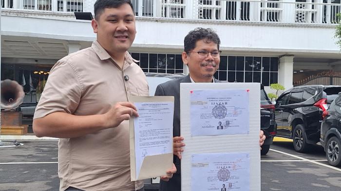 IJAZAH JOKOWI - Pengamat kebijakan publik, Bonatua Silalahi telah menerima salinan ijazah Presiden ke-7 RI, Joko Widodo yang tanpa disensor dari Komisi Pemilihan Umum (KPU) RI, Senin (9/2/2026).
