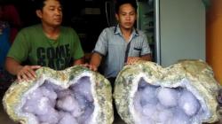 Kisah Juanto Dicegat Empat Ular saat Mengambil Batu Kristal Temuannya