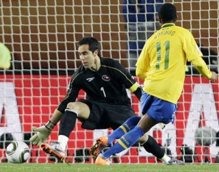 Gilas Chile 3-0, Brasil Ditunggu Belanda