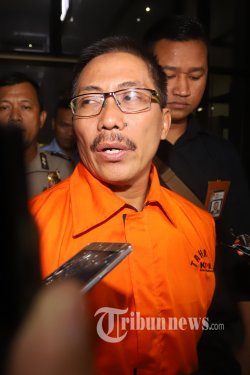 KPK Periksa 9 Saksi di Polres Cirebon