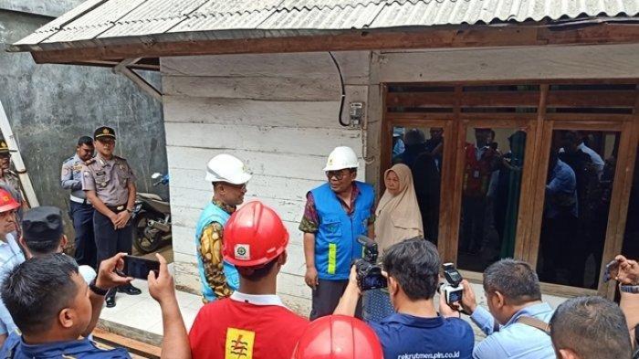 Nenek Rumini Akhirnya Bisa Merasakan Aliran Listrik di Rumahnya, 19 Tahun Menumpang Tetangganya