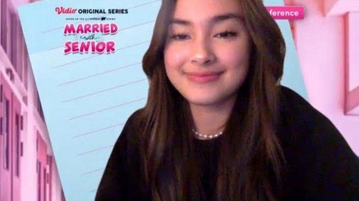 Perankan Cewek Bandel di Series Married with Senior, Caitlin Halderman Akui Punya Kesamaan Karakter