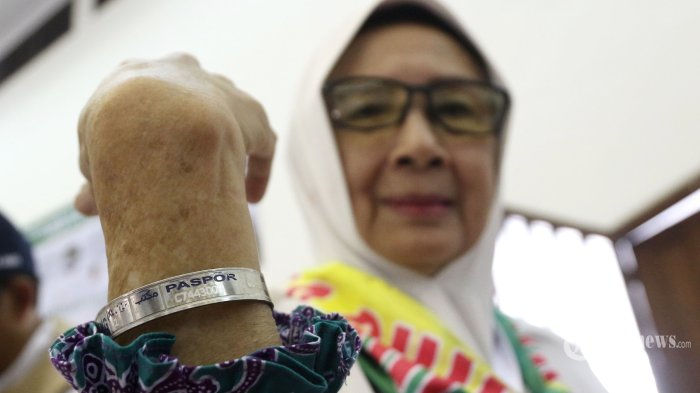 Tahan Api, Ini Fungsi Gelang Identitas yang Wajib Dipakai Jemaah Haji