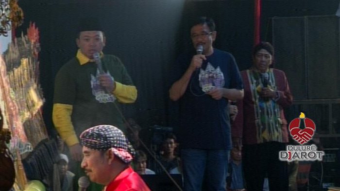 Djarot dan Nusron Gayeng Nonton Wayang dengan Dalang Ki Entus Susmono