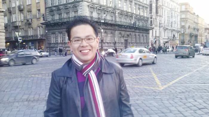 Chris Antonius Jabat Managing Director AturDuit