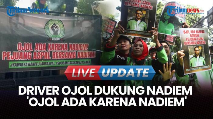 DEMO OJOL - Sejumlah pengemudi ojek online (ojol) gelar unjuk rasa di depan Gedung Pengadilan Tipikor Jakarta, Senin (5/1/2026). Mereka menggelar demo untuk mendukung Nadiem Makarim yang sedang menjalani sidang perdana kasus dugaan korupsi chromebook. (Fahmi Ramadhan/Tribunnews.com)