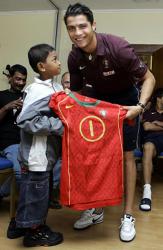 Sejak Jadi Anak Angkat Cristiano Ronaldo, Martunis Mewujudkan 3 Impiannya