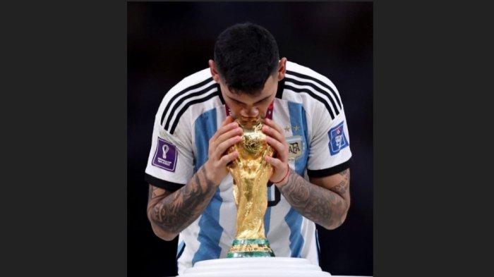 Cristian Romero Terkejut dengan Pujian dari Lionel Messi, La Pulga Menyebutnya Bek Terbaik di Dunia