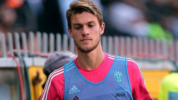 Seniornya Cedera, Pemain Muda Juventus Masuk Timnas Italia