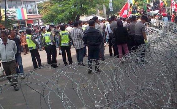 DPRD Tidak Bisa Langsung Pecat Bupati Aceng