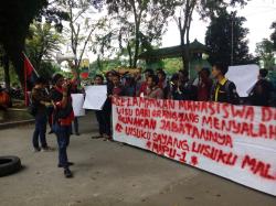 Mahasiswa UISU Minta DPRD Sumatera Utara Turun Tangan