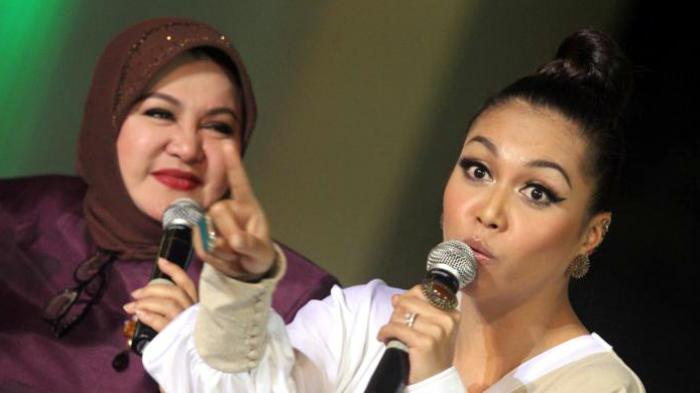 Motivasi Emilia Contessa Agar Denada Bisa Move On Dari Perceraiannya