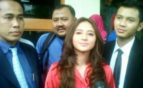 Ini Tanggapan Dewi Perssik Terkait Tewasnya Istri Saipul Jamil