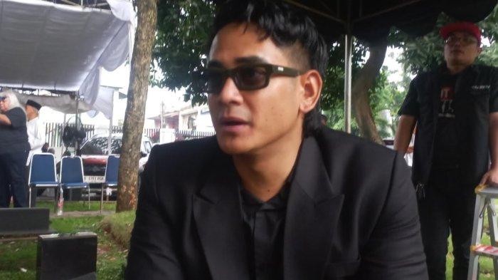 Dwi Andhika Ungkap Pernah Kena Omelan Titiek Puspa, Begini Kenangannya