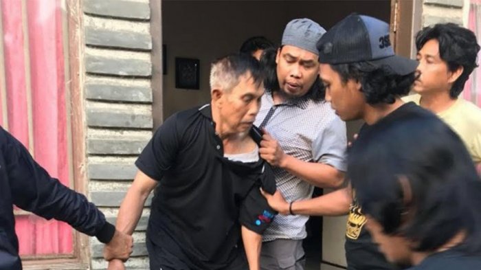 Diduga Aniaya hingga Tewaskan Mantan Kepsek, Pelaku Ditangkap di Tempat Persembunyiannya