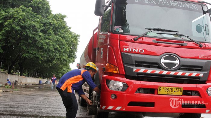 Sekjen ESDM Minta Pertamina Jamin Pasokan Premium
