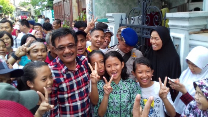 ''Djarot Ganteng Deh, Cakepan Aslinya Ternyata''