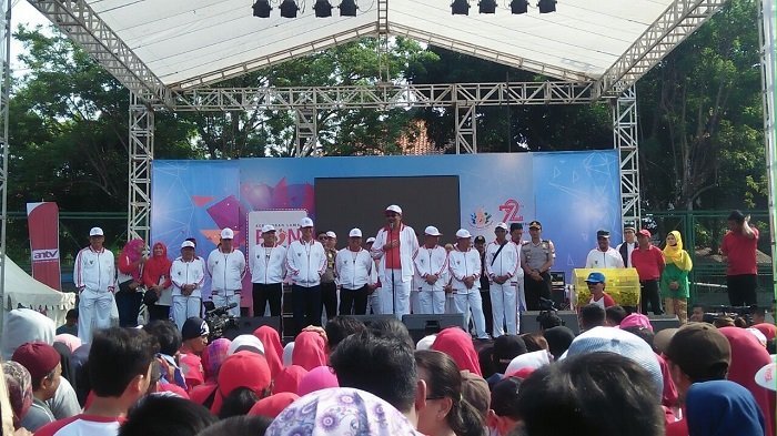 Djarot Ingatkan Pemenang Mobil di Funwalk 2017 Wajib Siapkan Garasi