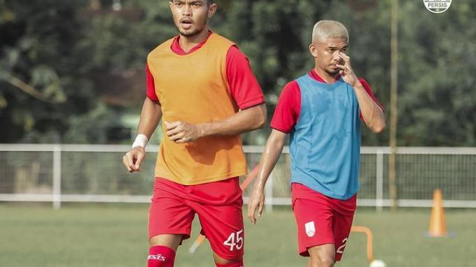 Liga 2 - Persis Solo Resmi Pinjamkan Lima Pemain, Azka Fauzi dan Zikri Akbar ke PSM Makassar