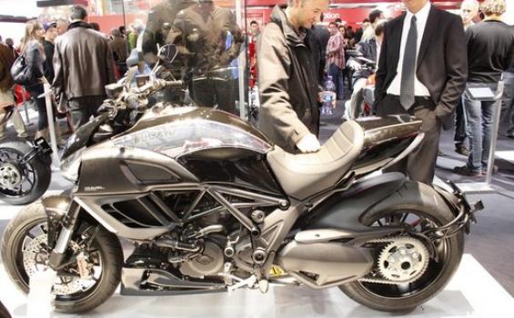 Wow, Ducati Diavel Chrome Dibanderol Rp 430 Juta