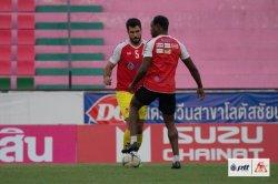 Yanto Basna dan Victor Igbonefo Kompak Menang di Thailand, Ini Rapor Mereka